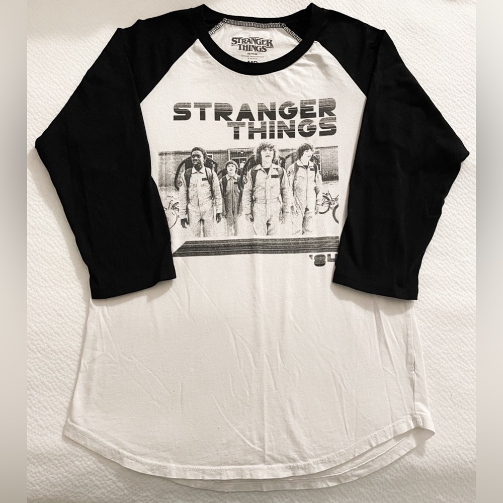 Netflix Stranger Things Kids Graphic Tee 3/4 sleeve tshirt Size M - Picture 2 of 7